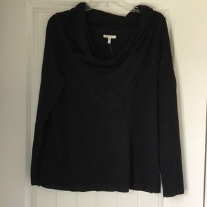Black crewel neck waffle textured shirt